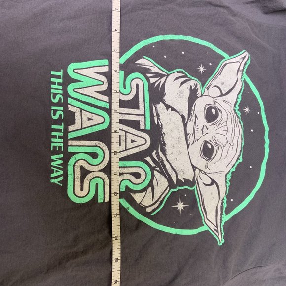 Star Wars Original Lucas Film Gray Color  Size MEDIUM  Baby Yoda Mens - Picture 5 of 5